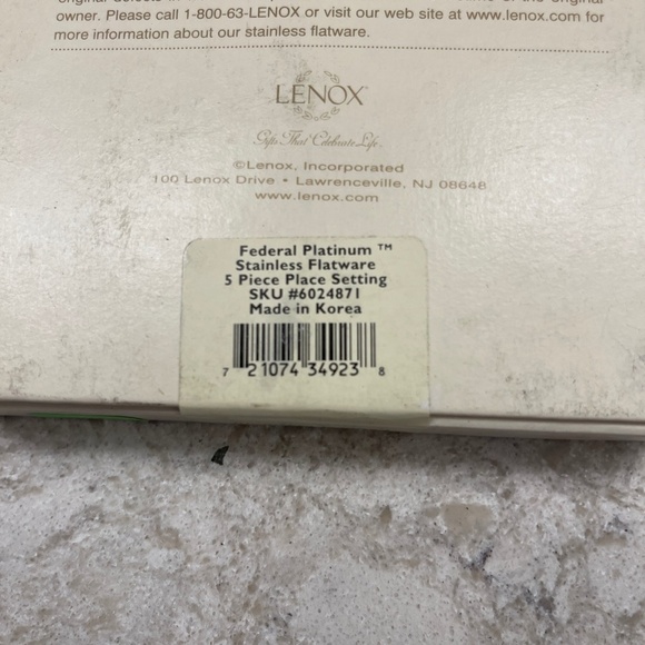 Lenox 5 Piece Place Setting -Federal Platinum - Picture 6 of 6